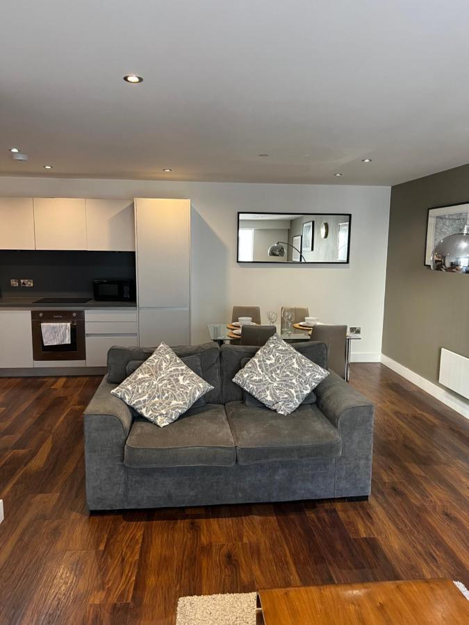Stunning Manchester City Centre Apartment! Ideal For Small Groups Екстериор снимка