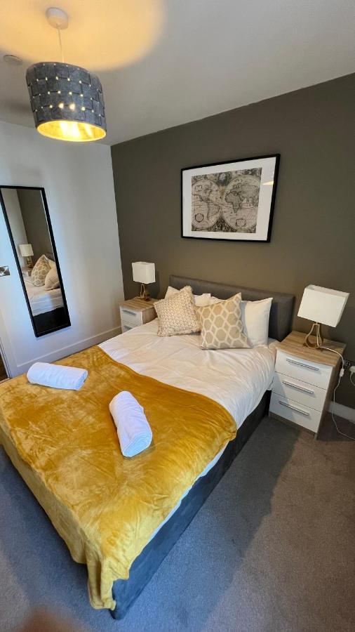 Stunning Manchester City Centre Apartment! Ideal For Small Groups Екстериор снимка