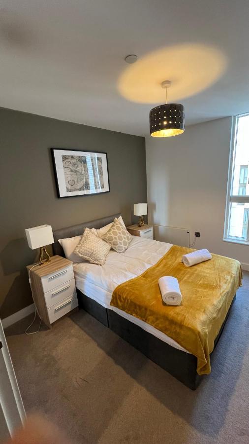 Stunning Manchester City Centre Apartment! Ideal For Small Groups Екстериор снимка
